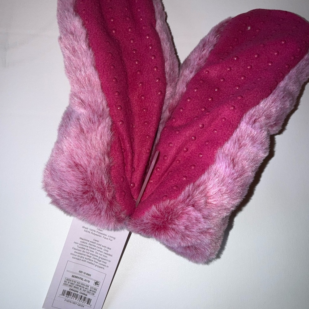 Auden Pink Faux Fur slippers
